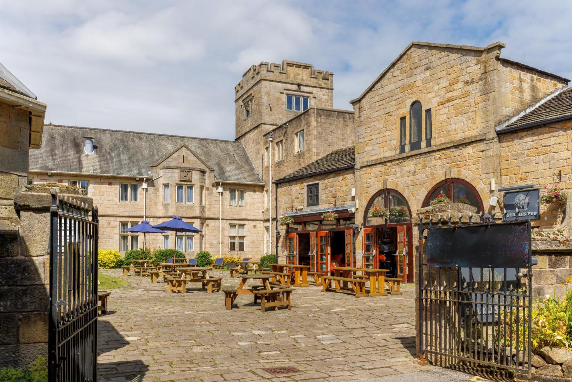 Weetwood Hall Estate Hotel Leeds  Exterior photo